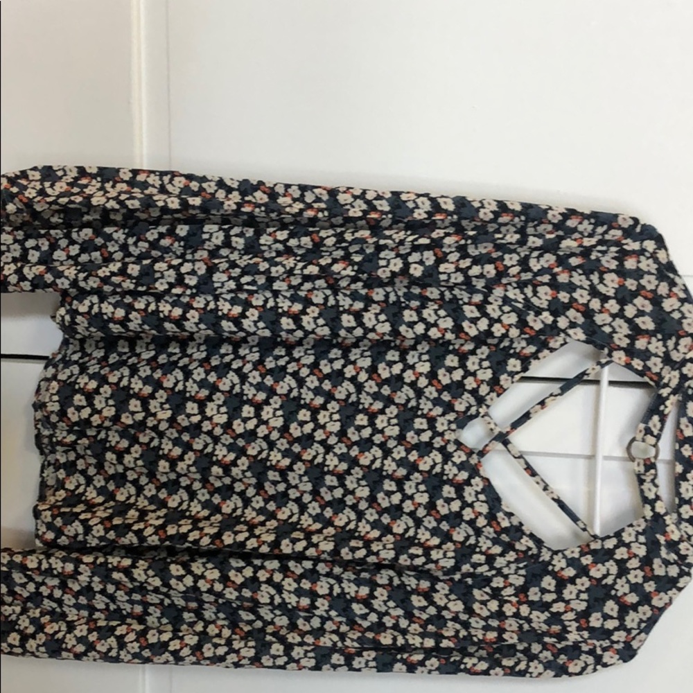 Boutique chocker top